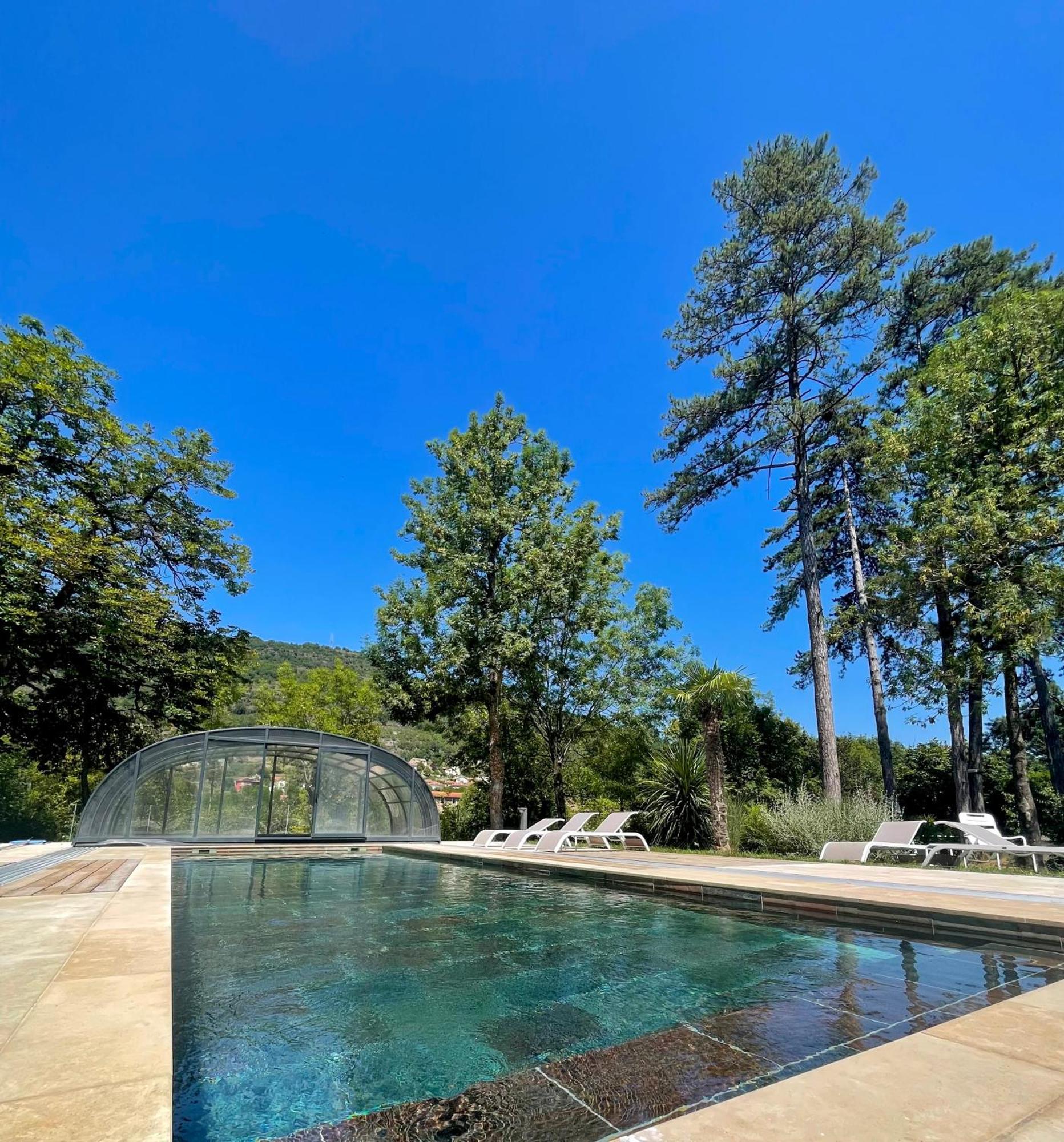 Domaine Le Vaxergues Saint-Affrique Exterior foto